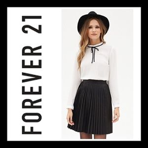Forever 21 Black Pleated Skirt